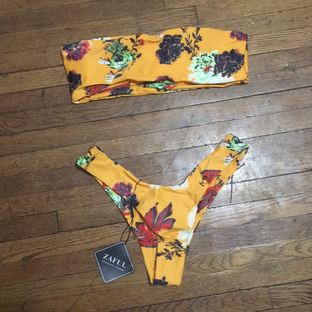ZAFUL strapless flower bandeau bikini US 4 (Small)